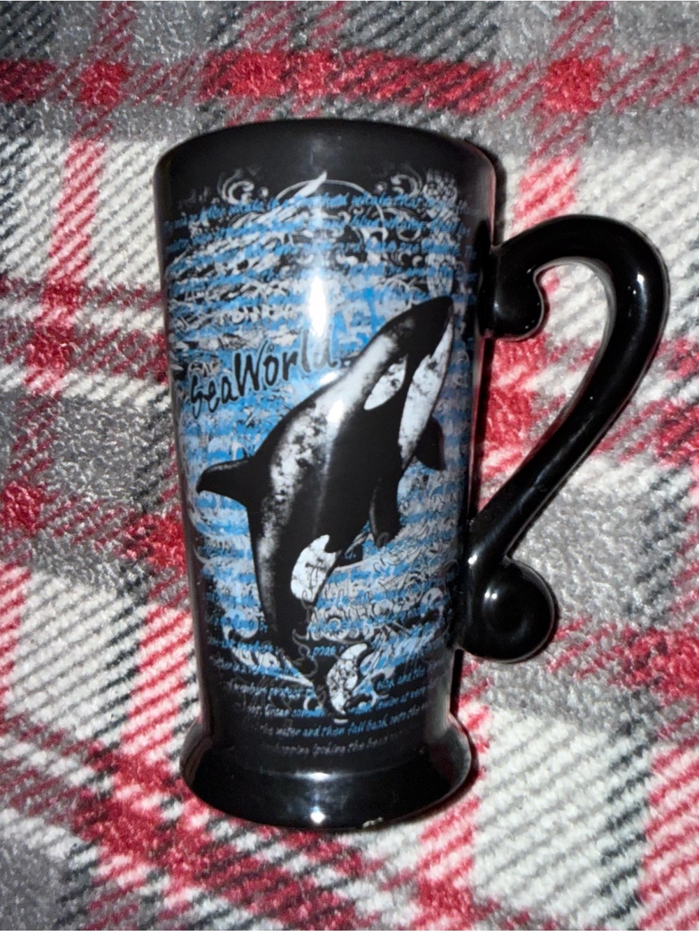 SeaWorld Shamu Orca Whale Ceramic Coffee Mug Stein Ocean Park 2010